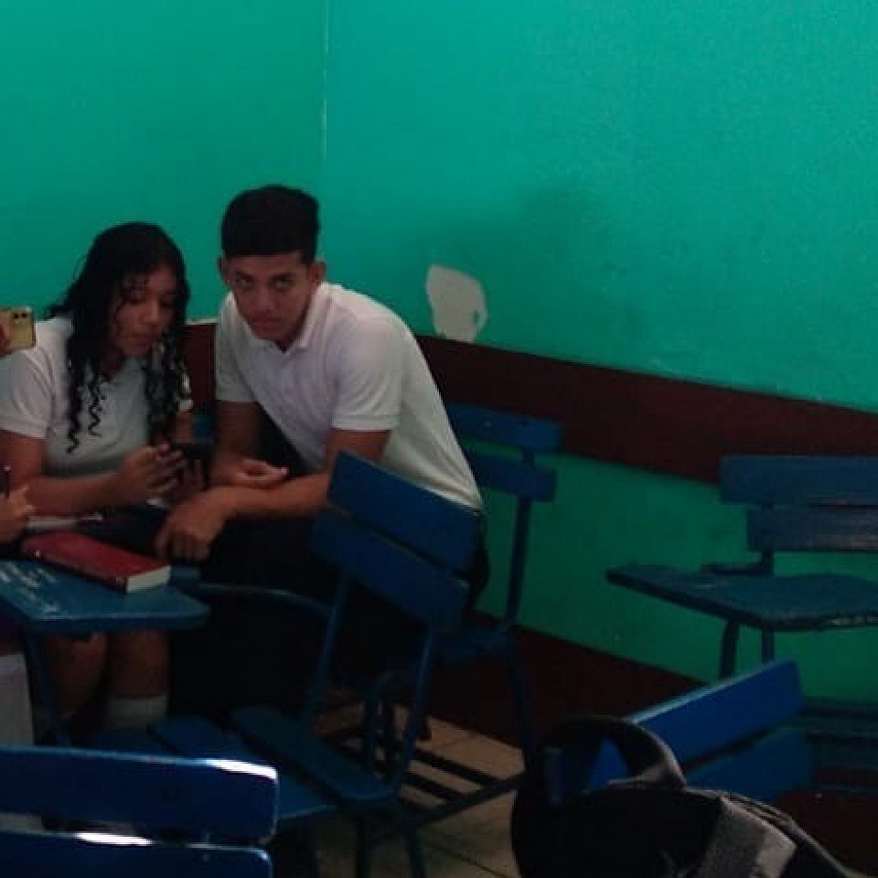 Mi brother cuando le revisan el fon