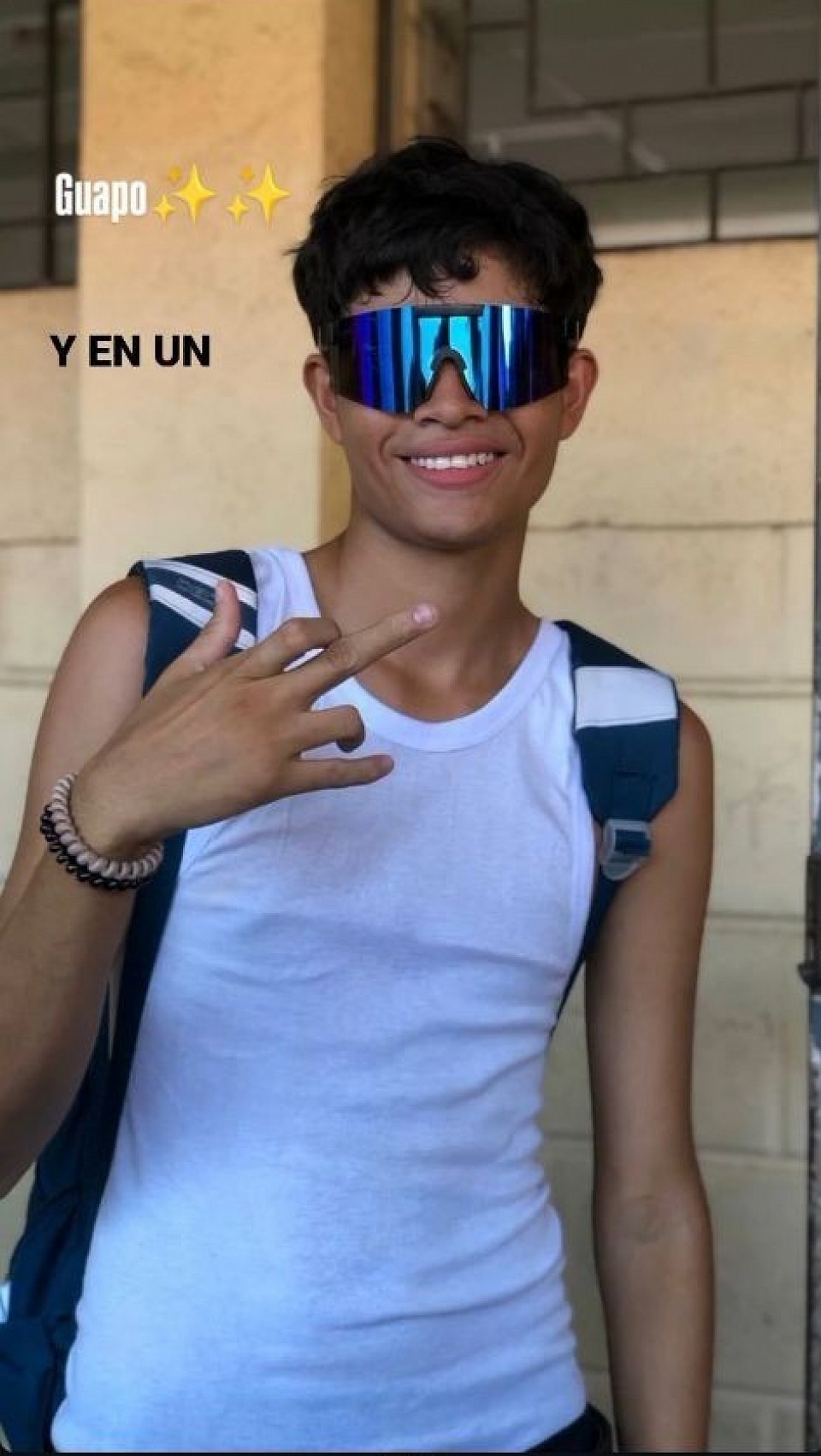 Vengo a funar a este mae que se la juega de locos y no aguanta ni un turkaso y el hp sube unas historias todas rancias mae si sos feo hp y no te la juegues de locos que te va a ir mal y deja de subir esas historias mierdas hp